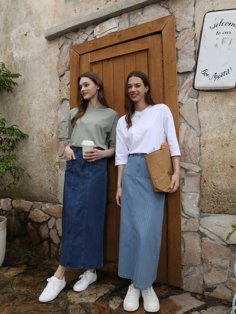 AS 2025 summer loose design drop sleeves boxy Tee V neck casual style  high quality  fabric woman clothes