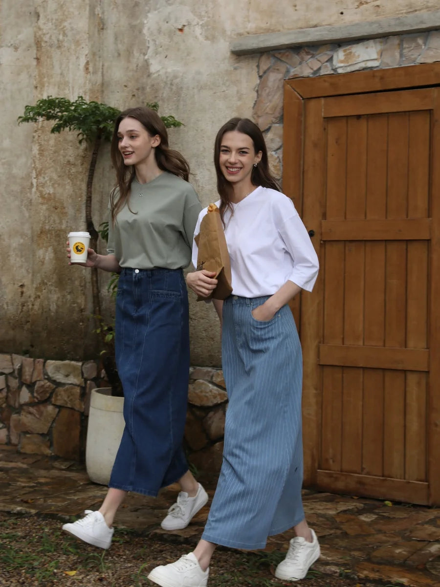 AS 2025 summer loose design drop sleeves boxy Tee V neck casual style  high quality  fabric woman clothes