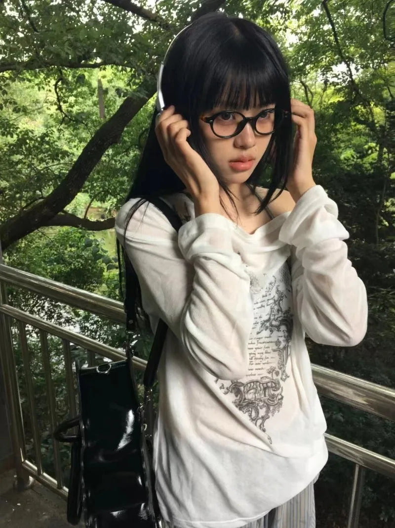 Shirts Graphic Tee Long Sleeve Loose T-shirt Slightly Transparent Thin T Shirt Y2K See Through Tops Women Korean Fashion 2024